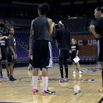 Phoenix Mercury head coach Sandy Brondello instructs forward Candice Dupree at shootaround, before the Mercury’s second-to-last regular season game, Friday, Sept. 11, 2015. (Cronkite News photo by Evan Webeck)