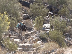 A couple hikes Telegraph Pass in South Mountain Park and Preserve. (Photo by Elena Mendoza/Cronkite News)