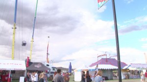 Fans attend Country Thunder music festival in Florence. (Photo by Lillian Simpson/Cronkite News)