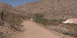 The beginning of the Desert Foothills Trailhead in Ahwatukee. (Photo by Katelyn Greno/Cronkite News)